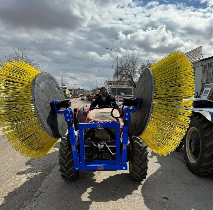Brush Sweeper Machine